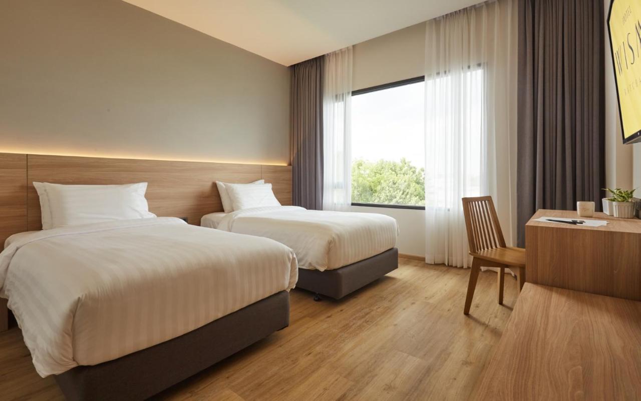 Hotel Wisma Ratchaburi Exterior foto